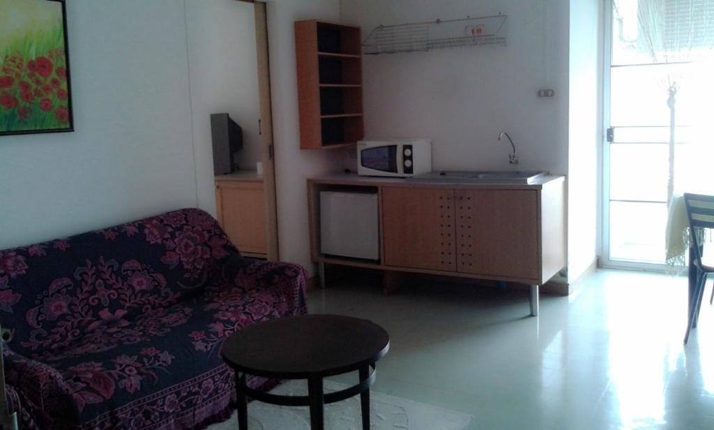 M In Korat Service Apartment Nakhon Ratchasima Room photo