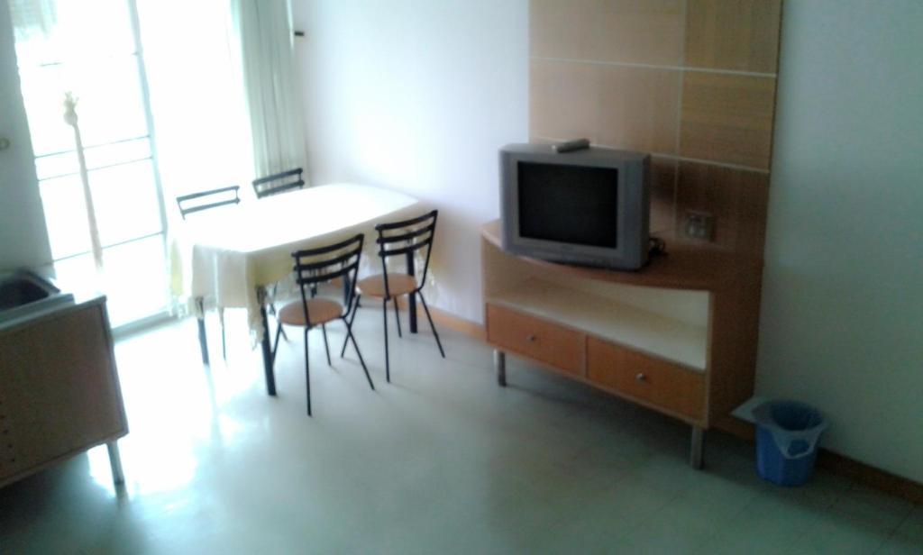 M In Korat Service Apartment Nakhon Ratchasima Room photo