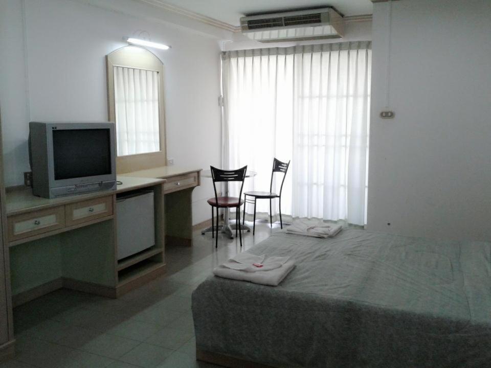 M In Korat Service Apartment Nakhon Ratchasima Exterior photo